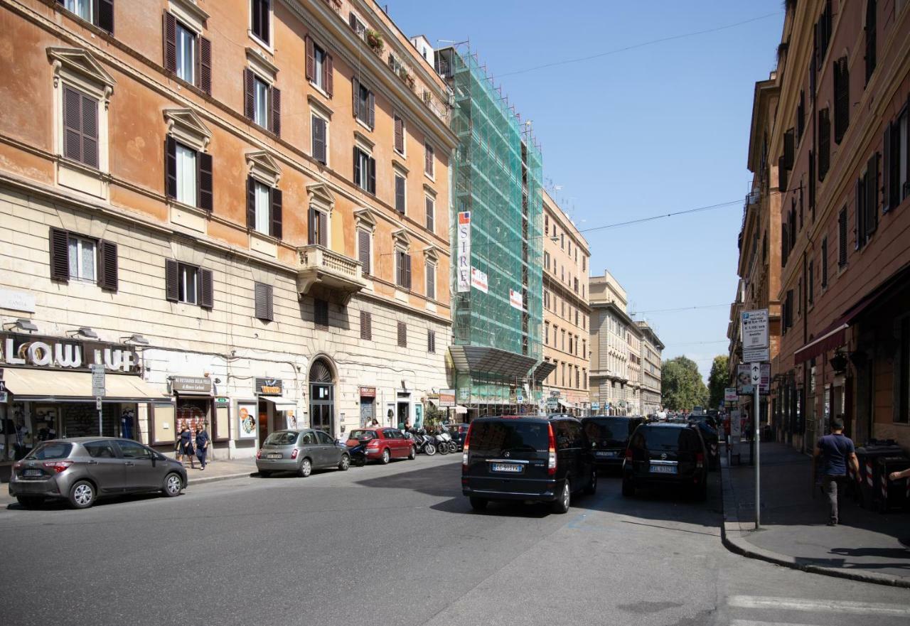 Museum Inn - Una Finestra Sui Musei Vaticani Róma Kültér fotó